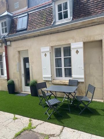 ディジョンLe Duplex Des Ducsアパートメント エクステリア 写真